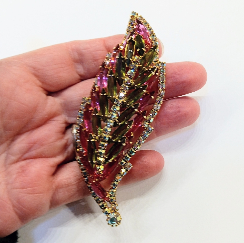 Vintage HUGE Stunning Leaf Rhinestone Brooch